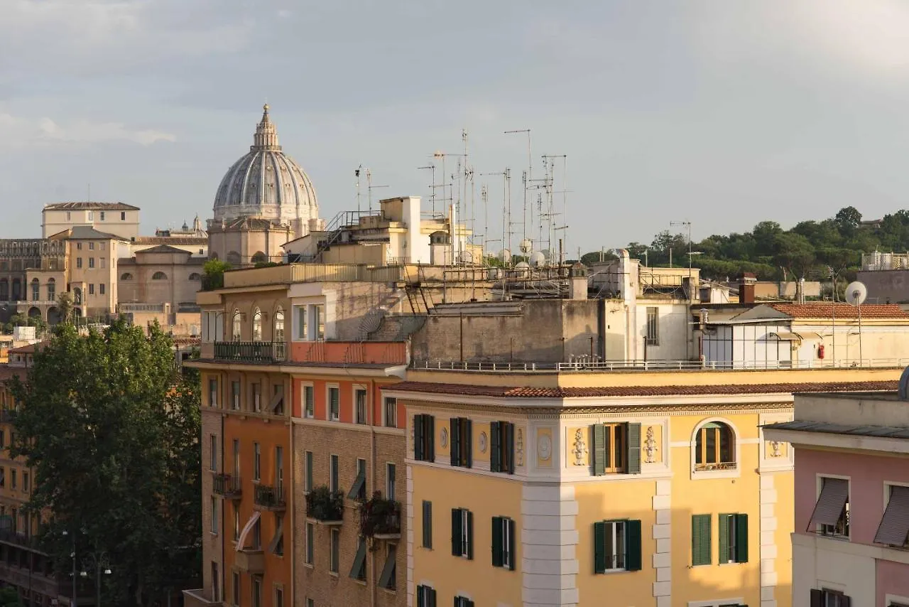Terrazza Giuliana Rooftop Рим 0*,  Италия